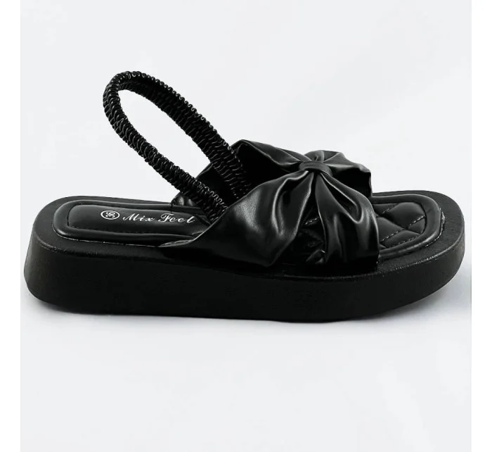 Černé sandály na platformě model 17349568 - Mix Feel