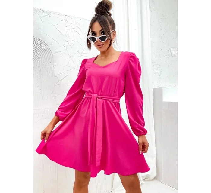 Elegantné šaty s rozšíreným spodným dielom vo fuchsiovej farbe (8249)