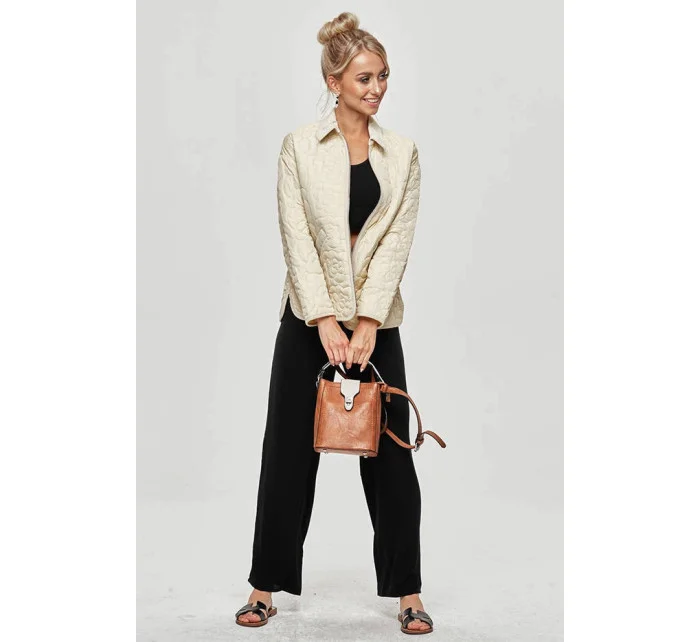 Tenká dámská bunda v krémové barvě s ozdobným prošíváním model 15834460 - Ann Gissy