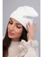 Dámska zimná vlnená čiapka s ozdobným pásom z kamienkov K402 ecru
