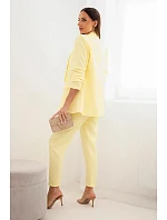 Elegantná súprava saka a nohavíc žltej farby