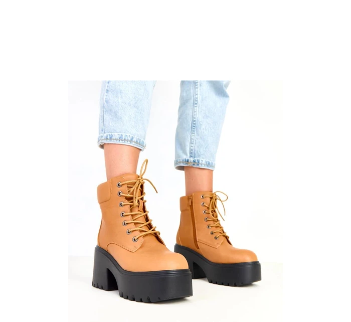 Topánky na podpätku model 217927 Solea