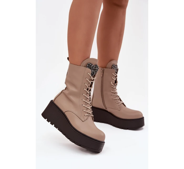 Topánky so širokou podrážkou model 219269 Vykročte štýlovo Topánky so širokou podrážkou model 219269 Vykročte štýlovo