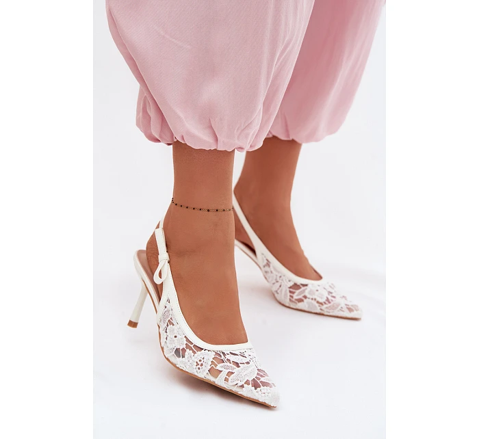 Dámské sandály na podpatku s krajkou bílé model 22103103 - Boto
