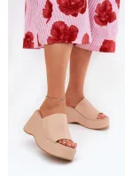 Model topánok na podpätku 211012 Krok v štýle