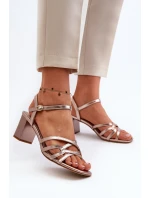 Dámské sandály na podpatku model 21656603 Zlaté - SERGIO LEONE