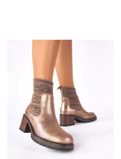 Topánky na podpätku M-789 zlaté - Solea Topánky na podpätku M-789 zlaté - Solea