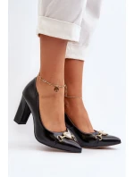 Černé kožené lodičky na podpatku se srdcem model 21652574 - Zazoo