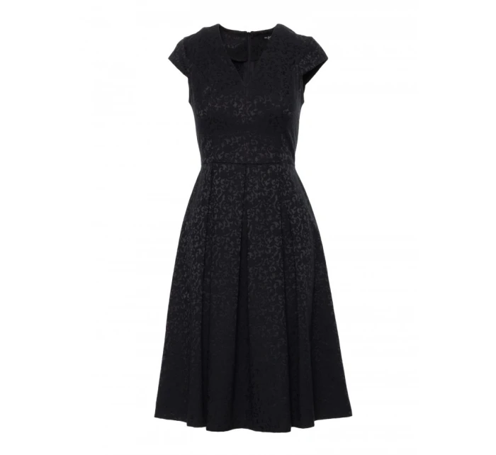 M892 Priliehavé šaty so skladanými záhybmi - čierne M892 Priliehavé šaty so skladanými záhybmi - čierne