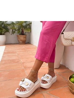 Klapky na platforme, model 230482 Solea