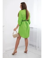 Šaty s dlhším chrbtom a pásom svetlozelenej farby Šaty s dlhším chrbtom a pásom svetlozelenej farby