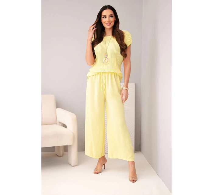Viskózna blúzka + plisované nohavice žltá