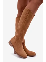 Dámské kozačky na nízkém podpatku camel model 22349395 - Boto Dámské kozačky na nízkém podpatku camel model 22349395 - Boto