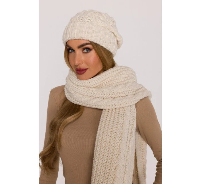 Dámska čiapka M897 Ecru - MOE