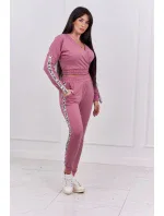 Sada s ozdobnými stuhami tmavo ružová