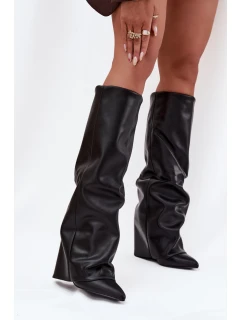 Topánky na podpätku model 216991 Krok vo veľkom štýle