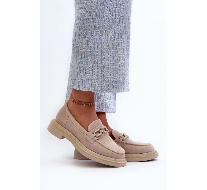 Dámske semišové mokasíny na podpätku s béžovým zdobením D&A Dámske semišové mokasíny na podpätku s béžovým zdobením D&A