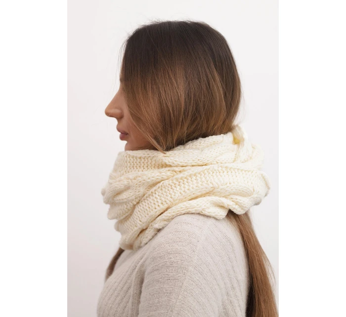 Dámsky pletený vlnený komín mäkký a teplý KN23 béžový Dámsky pletený vlnený komín mäkký a teplý KN23 béžový