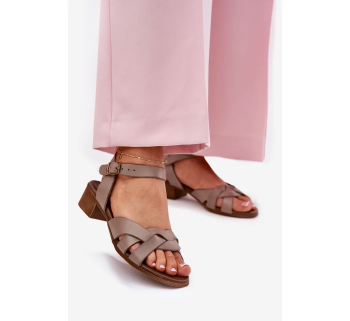 Skórzane Sandały Na Delikatnym Obcasie Zazoo 40372 Ciemnobeżowe