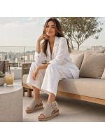 Dámské pohodlné sandály s platformou béžové model 22063256 - Rieker Dámské pohodlné sandály s platformou béžové model 22063256 - Rieker