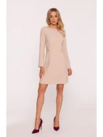 model 21319189 Šaty s ozdobnými knoflíky v pase béžové - STYLOVE model 21319189 Šaty s ozdobnými knoflíky v pase béžové - STYLOVE