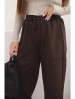 Dámské bavlněné cargo kalhoty s kapsami a řetízkem béžové Dámské bavlněné cargo kalhoty s kapsami a řetízkem béžové