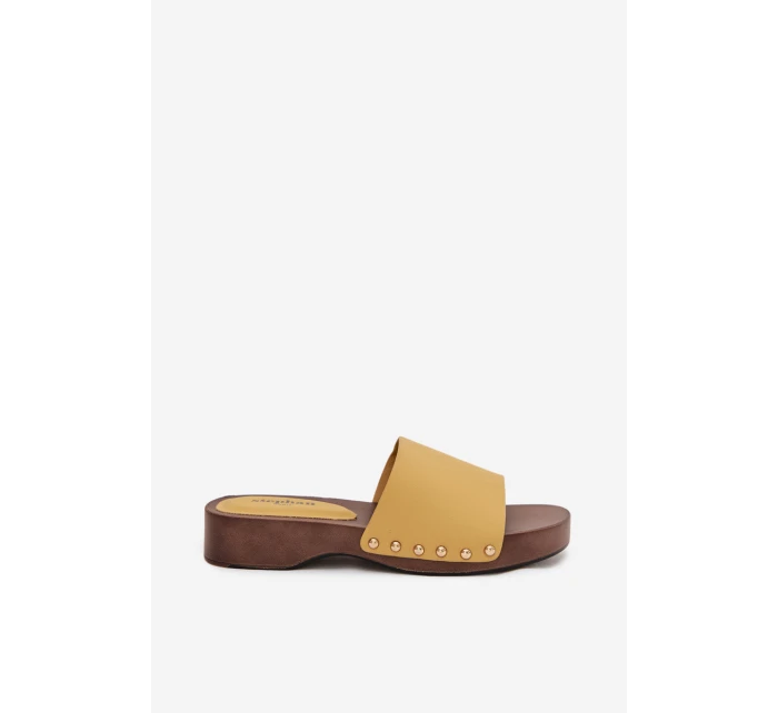 Dámské pantofle s cvoky žluté Terissa