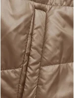 Krátka dámska bunda v karamelovej farbe s kapucňou (B8187-101)