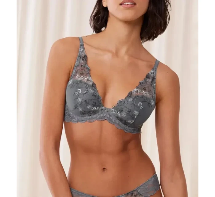 Dámska podprsenka Sensual Spotlight WP - Triumph Dámska podprsenka Sensual Spotlight WP - Triumph