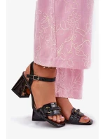 Dámske lakované sandále na kolene - čierne Mevonelle Dámske lakované sandále na kolene - čierne Mevonelle