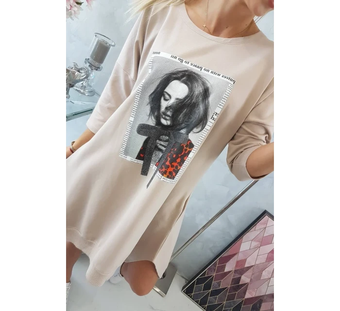 Šaty s potlačou a rozšírenou spodnou časťou béžovej Šaty s potlačou a rozšírenou spodnou časťou béžovej