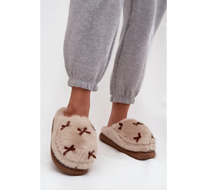 Dámske domáce papuče s kožušinou a mašľami - béžové Saviera Dámske domáce papuče s kožušinou a mašľami - béžové Saviera