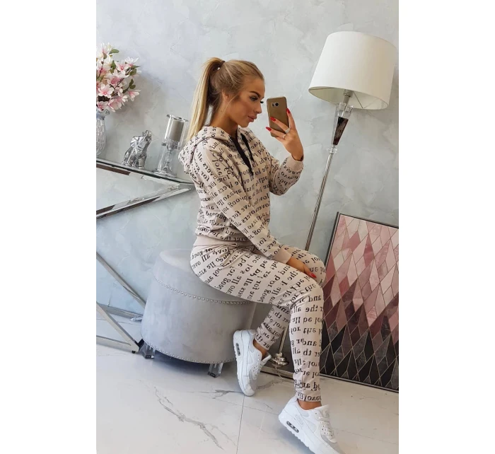 Dámská souprava s potiskem model 20318247 béžová - Kesi Dámská souprava s potiskem model 20318247 béžová - Kesi