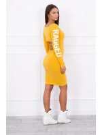 Otrhané šaty horčicovej farby Otrhané šaty horčicovej farby