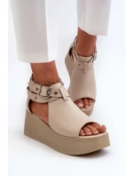 Kožené sandále na klinoch Zazoo, béžové Kožené sandále na klinoch Zazoo, béžové