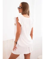 Dámský komplet z model 21214029 blůza s volánky a krátké šortky bílý - K-Fashion Dámský komplet z model 21214029 blůza s volánky a krátké šortky bílý - K-Fashion