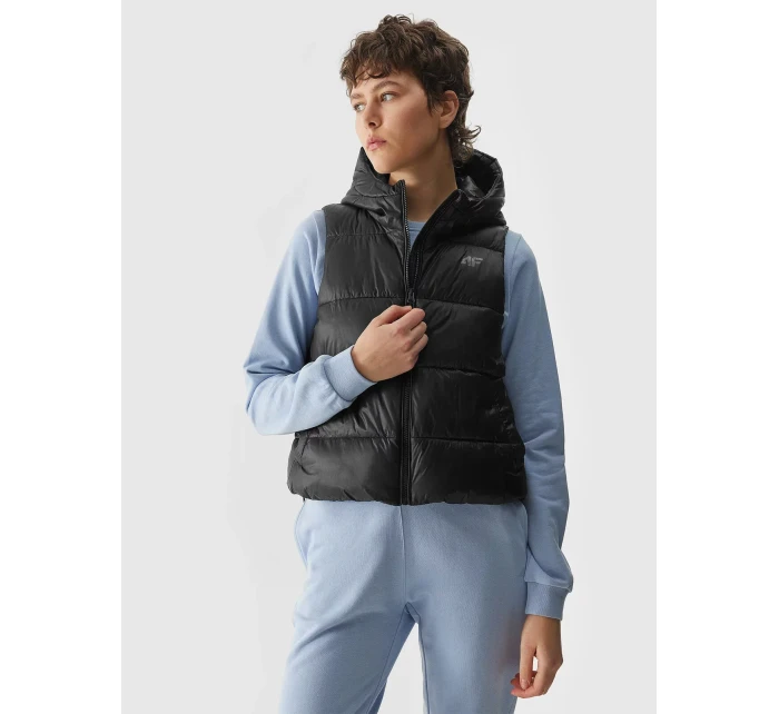 Dámská péřová vesta s výplní ze model 20437789 peří černá - 4F Dámská péřová vesta s výplní ze model 20437789 peří černá - 4F