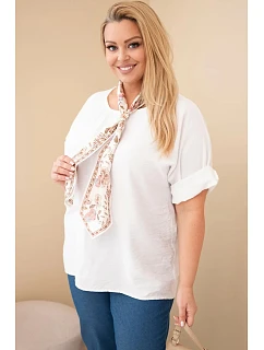 Plus veľkosť dámske viskózové blúzka s krátkymi rukávmi a dekoratívne šatkou biela