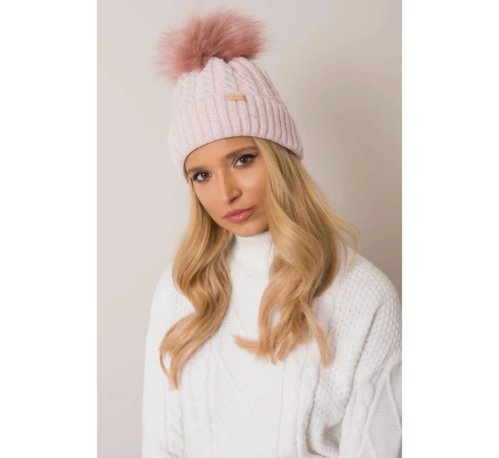 Cap model 187441 Rue Paris