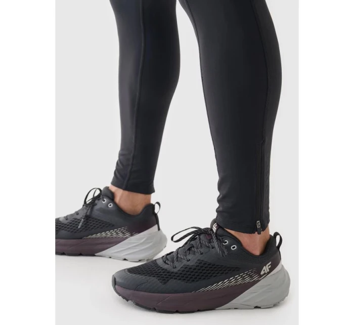 Pánske rýchloschnúce bežecké legíny 4F 4FWAW24TFTIM270-22S Pánske rýchloschnúce bežecké legíny 4F 4FWAW24TFTIM270-22S