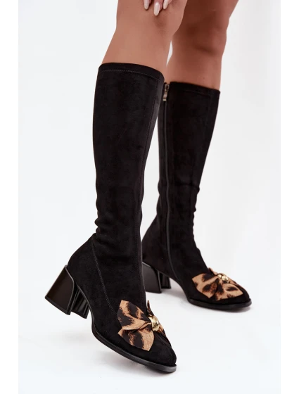 Dámské kozačky na klínku s ozdobnou mašlí model 21718438 Černé - D&A