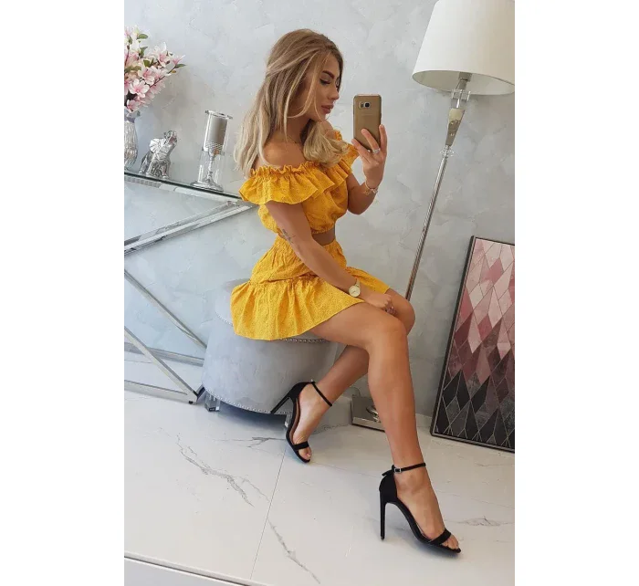 Vyšívaná súprava s horčicovou blúzkou s bodkami