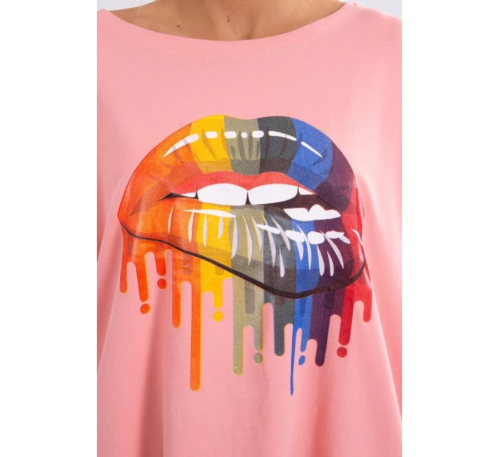 Oversize blúzka s dúhovou potlačou pier v marhuľovej farbe