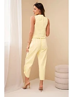 Dámský elegantní komplet s model 22104011 na knoflíky a kalhotami žlutý - K-Fashion