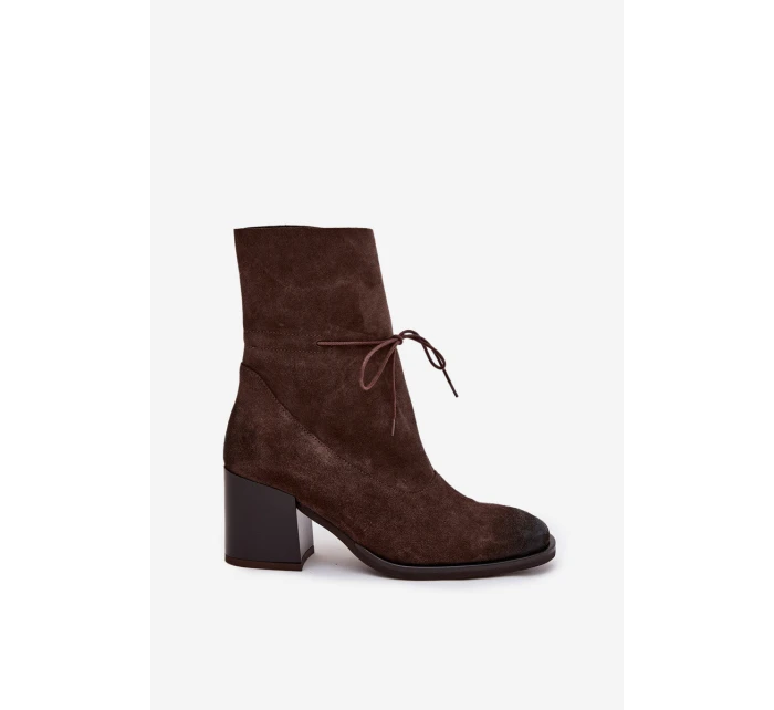 Kožené semišové dámské kotníkové boty na podpatku model 21744772 čokoládové - Zazoo