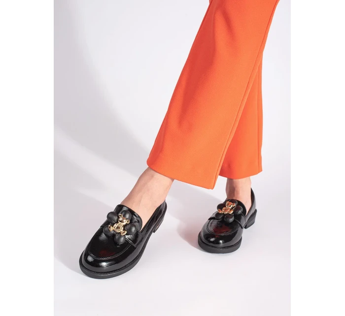 Praktické dámské černé mokasíny na plochém podpatku Praktické dámské černé mokasíny na plochém podpatku