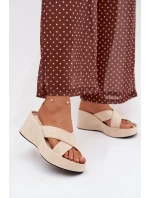 Dámské pantofle na platformě z eko semiše béžové Calorine Dámské pantofle na platformě z eko semiše béžové Calorine