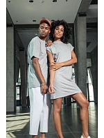 Build your Brand BY 102 Oversize tričko z hrubej bavlny 56.0102 zelené Build your Brand BY 102 Oversize tričko z hrubej bavlny 56.0102 zelené