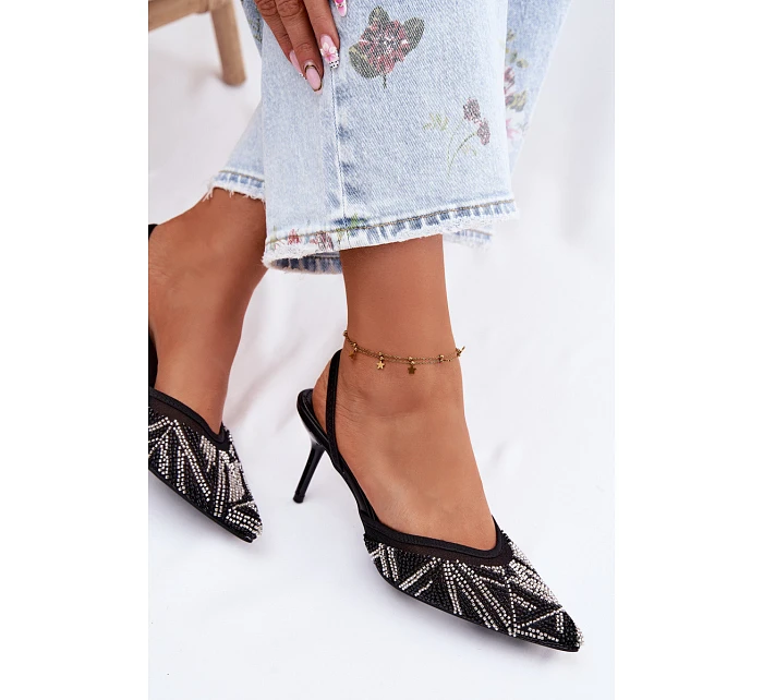 Ozdobené sandály s na jehlovém podpatku Černé model 22111307 - Boto