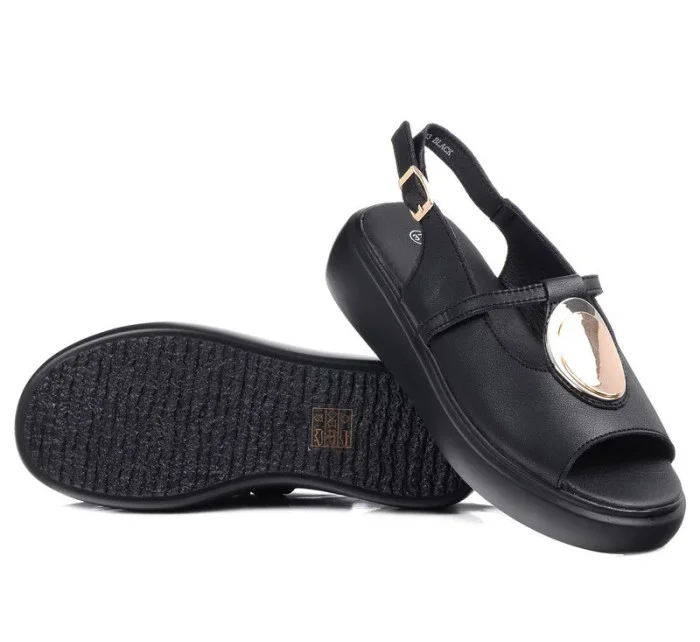 Dámské sandály na platformě model 21156720 Černá - S.Barski